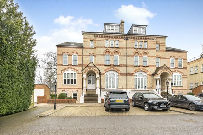 Thumbnail Flat for sale in Savill Court, 1-3 The Fairmile, Henley-On-Thames, Oxfordshire