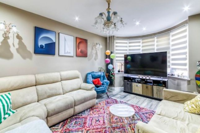 Benhill Road, Sutton photo 2