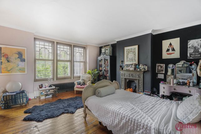 48, Whitehall Park, London photo 4