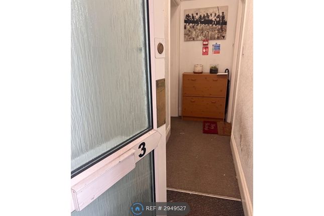 Flat, Emma Court Maidstone Road, Rochester photo 4