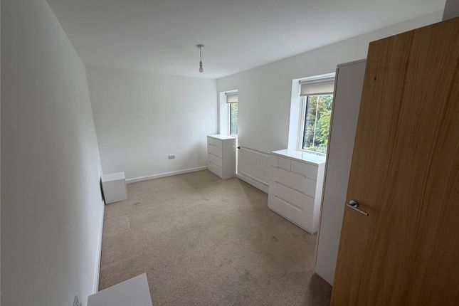 24, Coral Court, 9, Telford Road, London photo 3