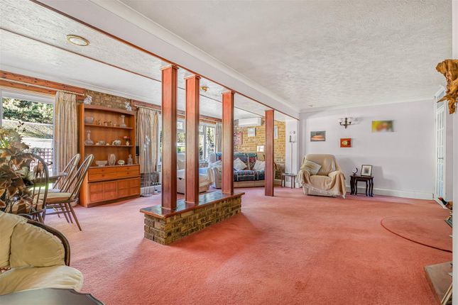 31, Moulton Avenue, Kentford photo 4