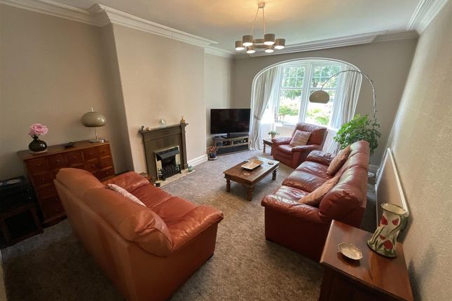 32 Weaponness Valley Road, Scarborough photo 3