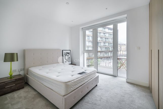 Flat to rent in Admiralty House, London