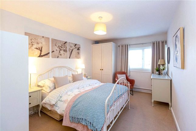 35, Hickling Way, Hertfordshire photo 4