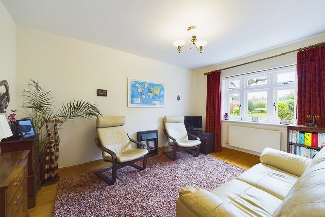 Town house for sale in Hewells Court, Black Horse Way, Horsham