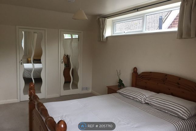 Room to rent in Christchurch Road, Virginia Water