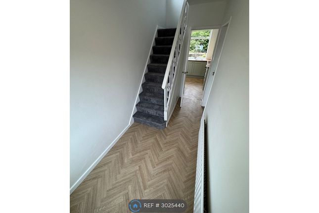 Montcalm Crescent, Leeds photo 2