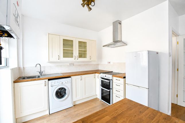 13, Norfolk Road, Romford photo 2