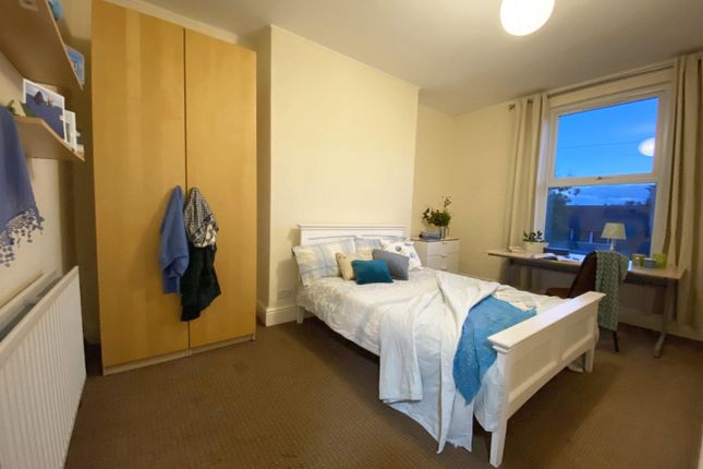 Bright, Neatly Presented Double Bedroom With A Whi...