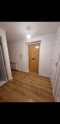 220 G/23, Wallace Street, Glasgow photo 3