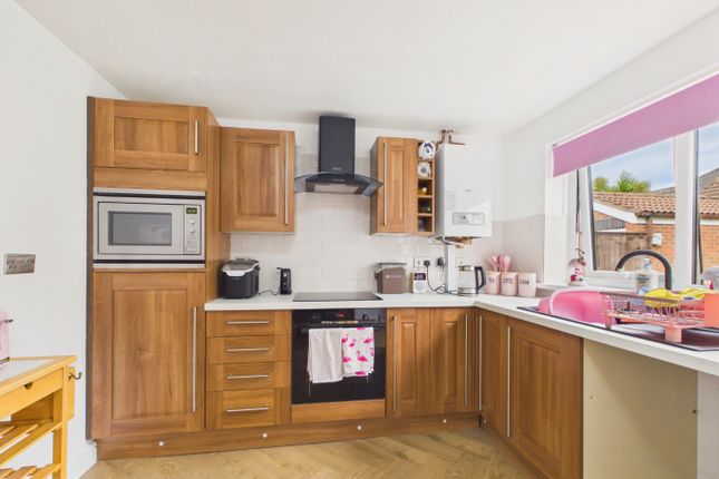 15 Rosemary Way, Beverley Parklands, East Riding Of Yorkshire photo 3
