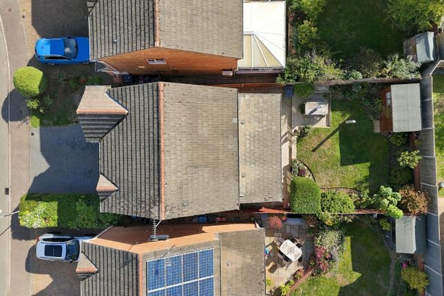 7, Redwing Close, Stevenage photo 3