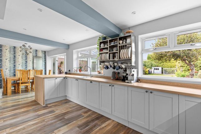 115 Westmead, Princes Risborough photo 4