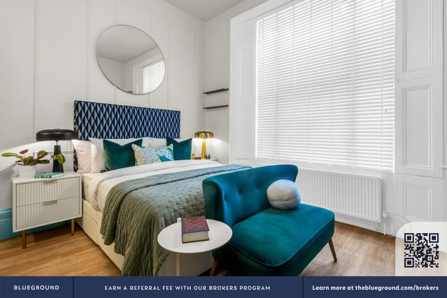 Eardley Crescent, London photo 4