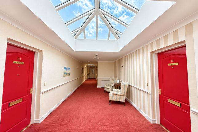 Flat 21, Churchtown Gardens Marshside Road, Southport photo 3