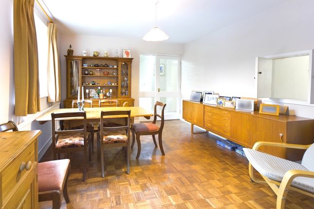 10 Courtlands Road, Chipping Norton photo 3