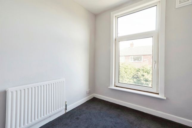 Terraced house for sale in Hawksworth Grove, Leeds