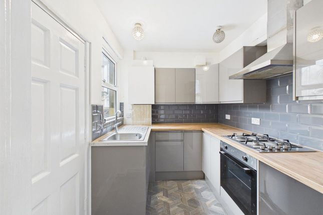 5 Grafton Road, Morecambe photo 4