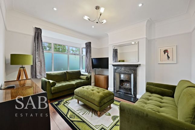 3 Marnham Crescent, Greenford photo 3
