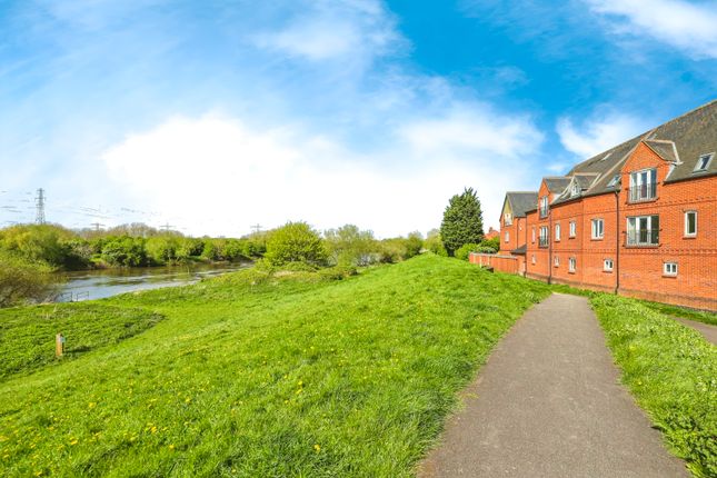 Town house for sale in Waters Edge, Nottingham