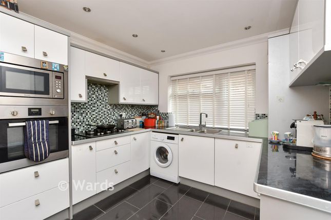 10, Parish Close, Broadstairs photo 3
