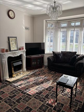 186, Sandford Road, London photo 2