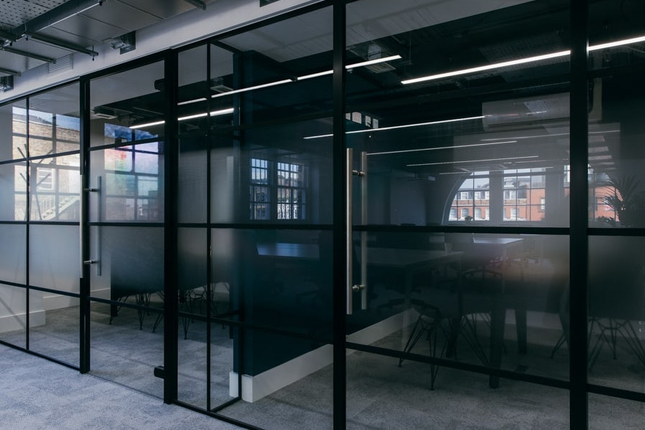 Thumbnail Office to let in Farringdon Lane, London