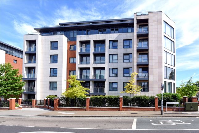 Thumbnail Flat to rent in College House, Putney