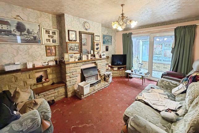 14, Newbridge Crescent, Derby photo 4
