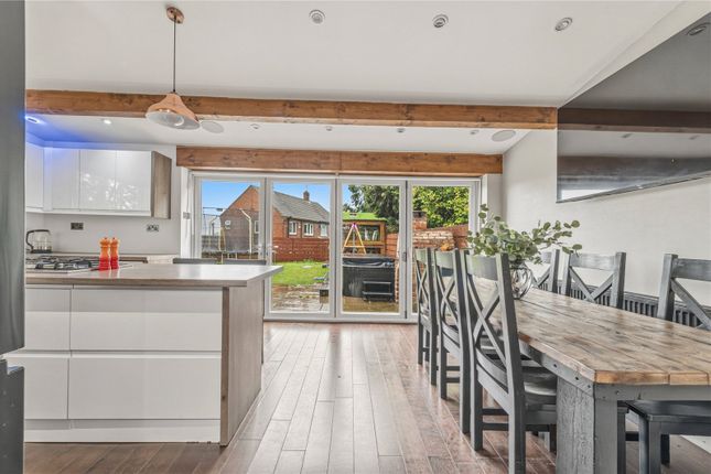 63, Bunkers Lane, West Yorkshire photo 3