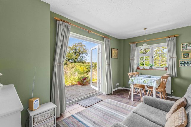 Hawthorns Crowbrook Road, Princes Risborough photo 4