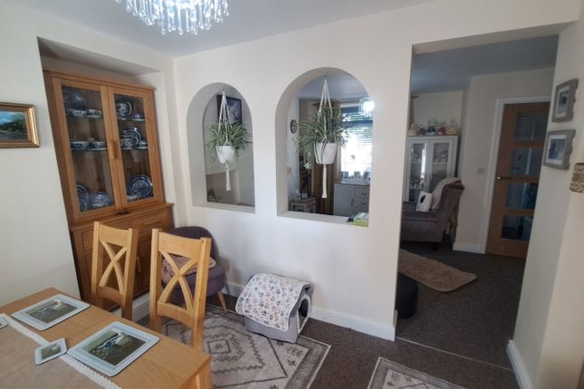 7, Graig Road, Ammanford photo 4