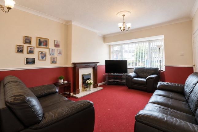 20, Downie Road, Bilbrook, Wolverhampton photo 2