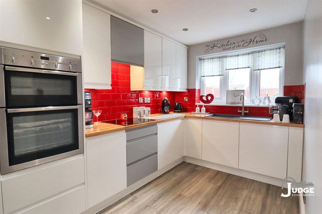 26, Castell Drive, Groby photo 3