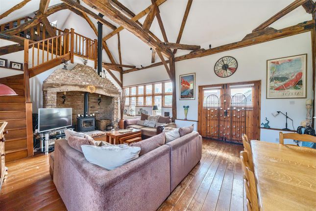 The Potato Barn - Lounge 2.Jpg