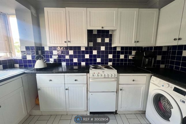 Turners Meadow Way, Beckenham photo 2