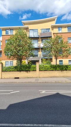 Thumbnail Flat to rent in Tottenham Lane, London