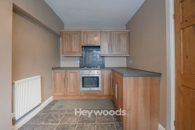 74 Stoke Old Road, Stoke-On-Trent photo 2