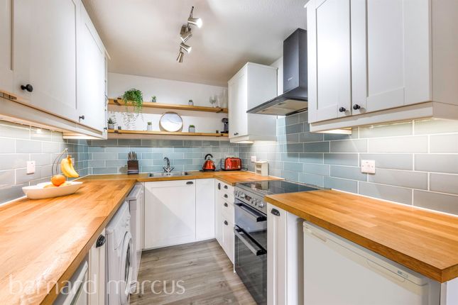 Flat for sale in Earlswood Road, Redhill