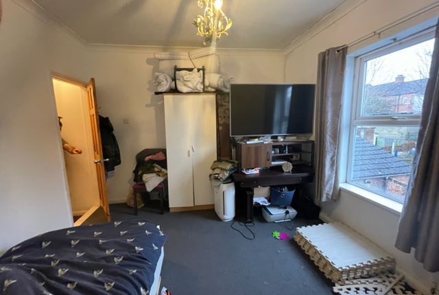 Terraced house for sale in St. Peters Road, Luton