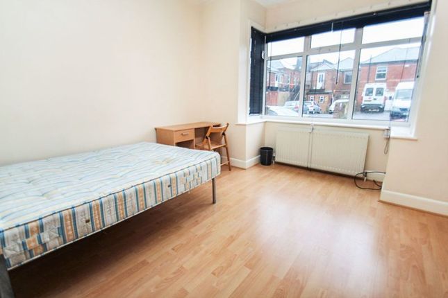 2a Maple Road, Bournemouth photo 4
