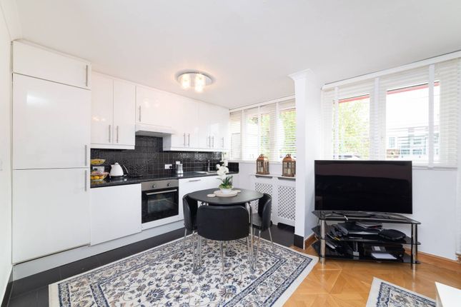 Thumbnail Flat to rent in Grange Place, West Hampstead, London