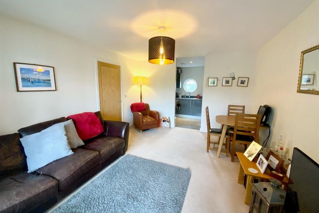 Thumbnail Flat to rent in Victoria Wharf, Cardiff Bay, Cardiff