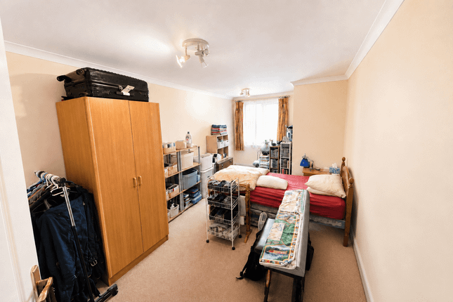890 Green Lanes, London photo 4