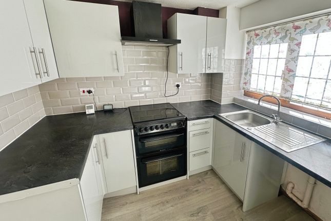 7, Binbrook Close, LINCOLN photo 2