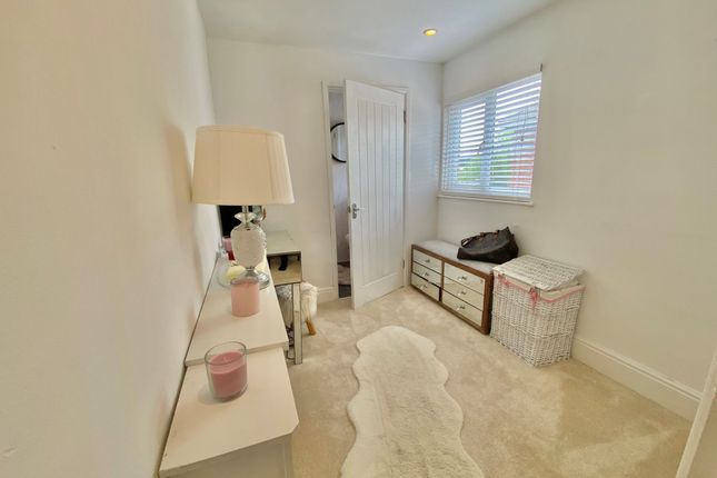 End terrace house for sale in Woodlands Road, Bedworth