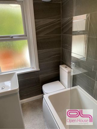17 Garden Street, Preston photo 4