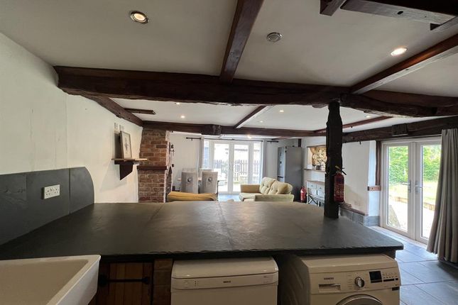 Barn conversion to rent in Barley Cottage, Dobbshill Farm, Gloucester, Worcestershire