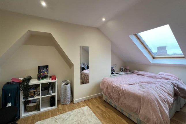 Sunbury Avenue, Newcastle Upon Tyne photo 5